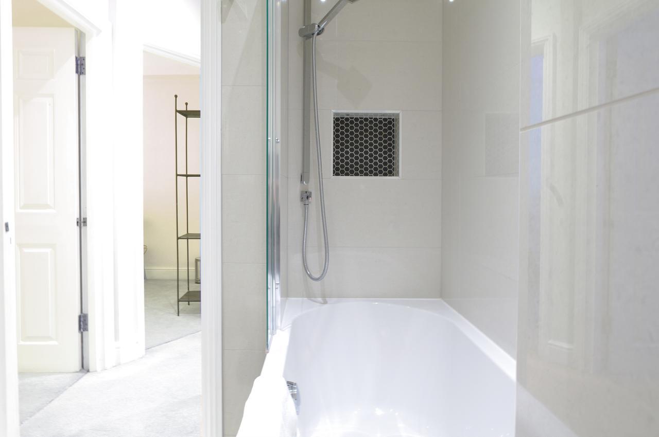 Covent Garden Superior Two Bedroom Aparment On Strand 런던 외부 사진